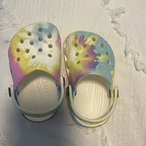Baby crocs